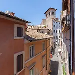 Navona Historic Lovely Flat